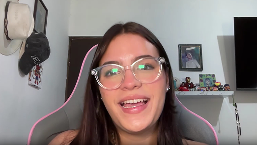 Laura V.